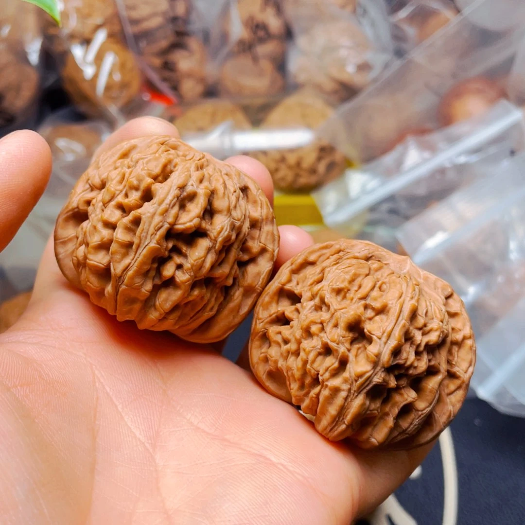 文玩核桃手串楼子一对