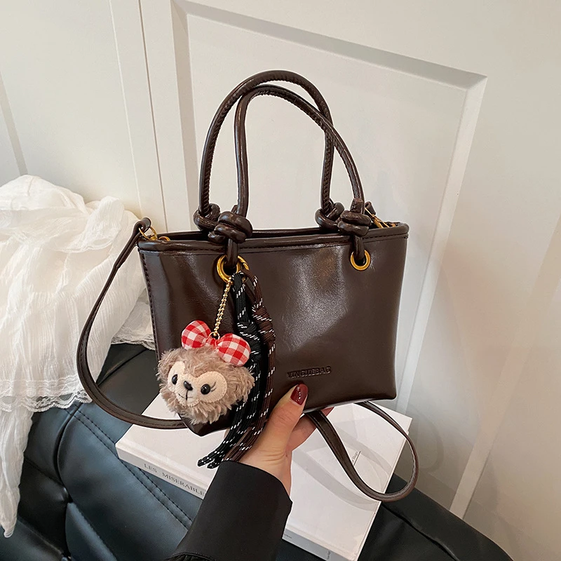 今年流行爆款包包女春夏百搭2025新款潮时尚斜挎手提小拎包水桶包