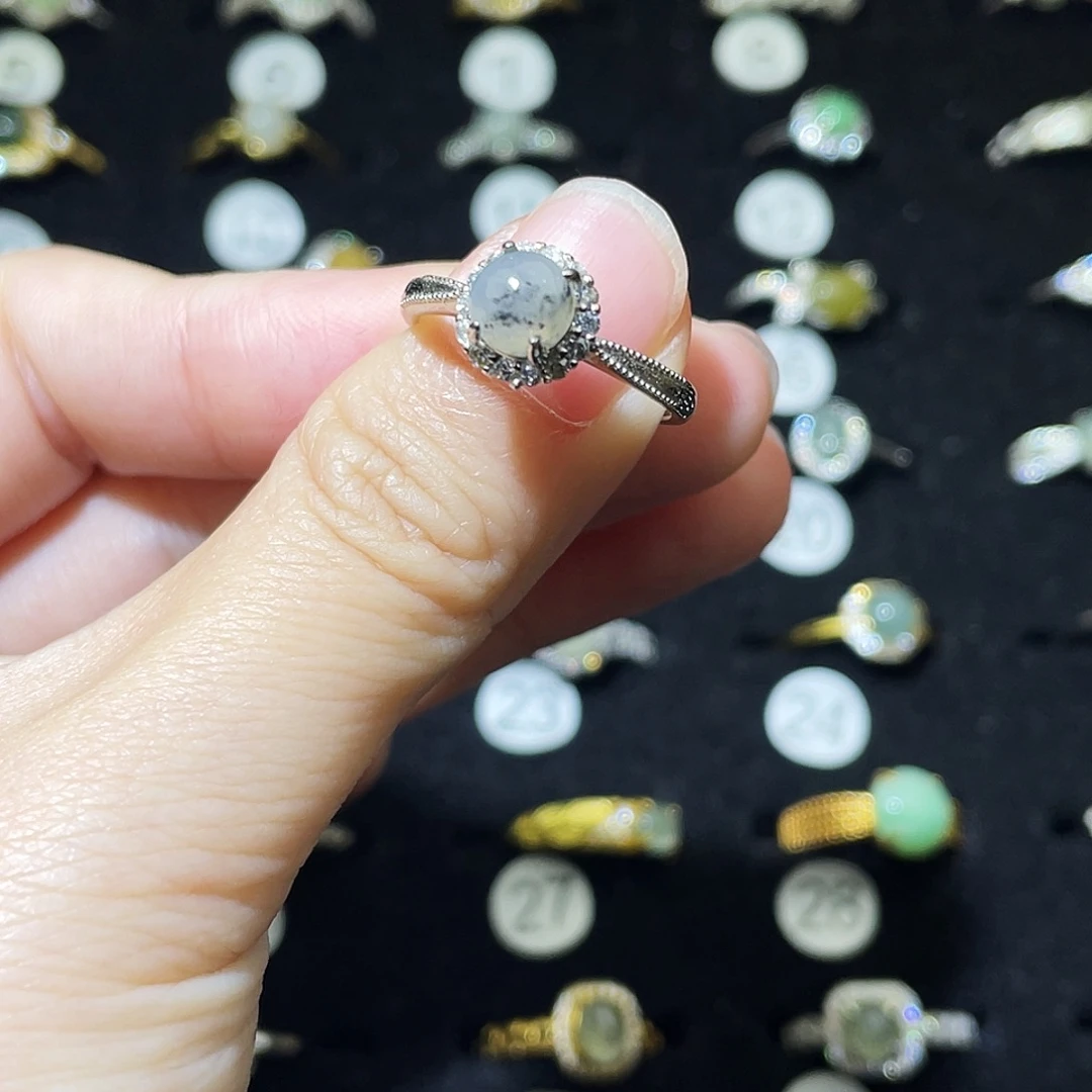 翡翠未镶嵌戒指戒指