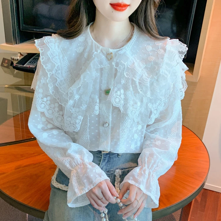 洋气超仙温柔风法式复古娃娃领蕾丝衬衫女秋季时尚小众泡泡袖上衣