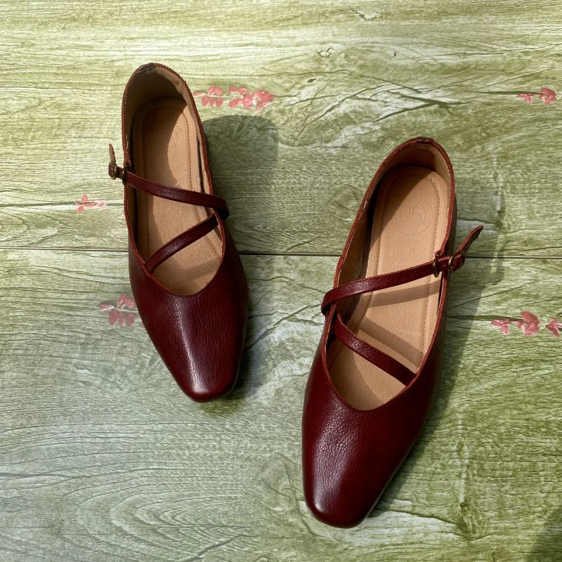 单鞋女款2025新款百搭气质酒红色千金风气质简约单靴春季复古浅口
