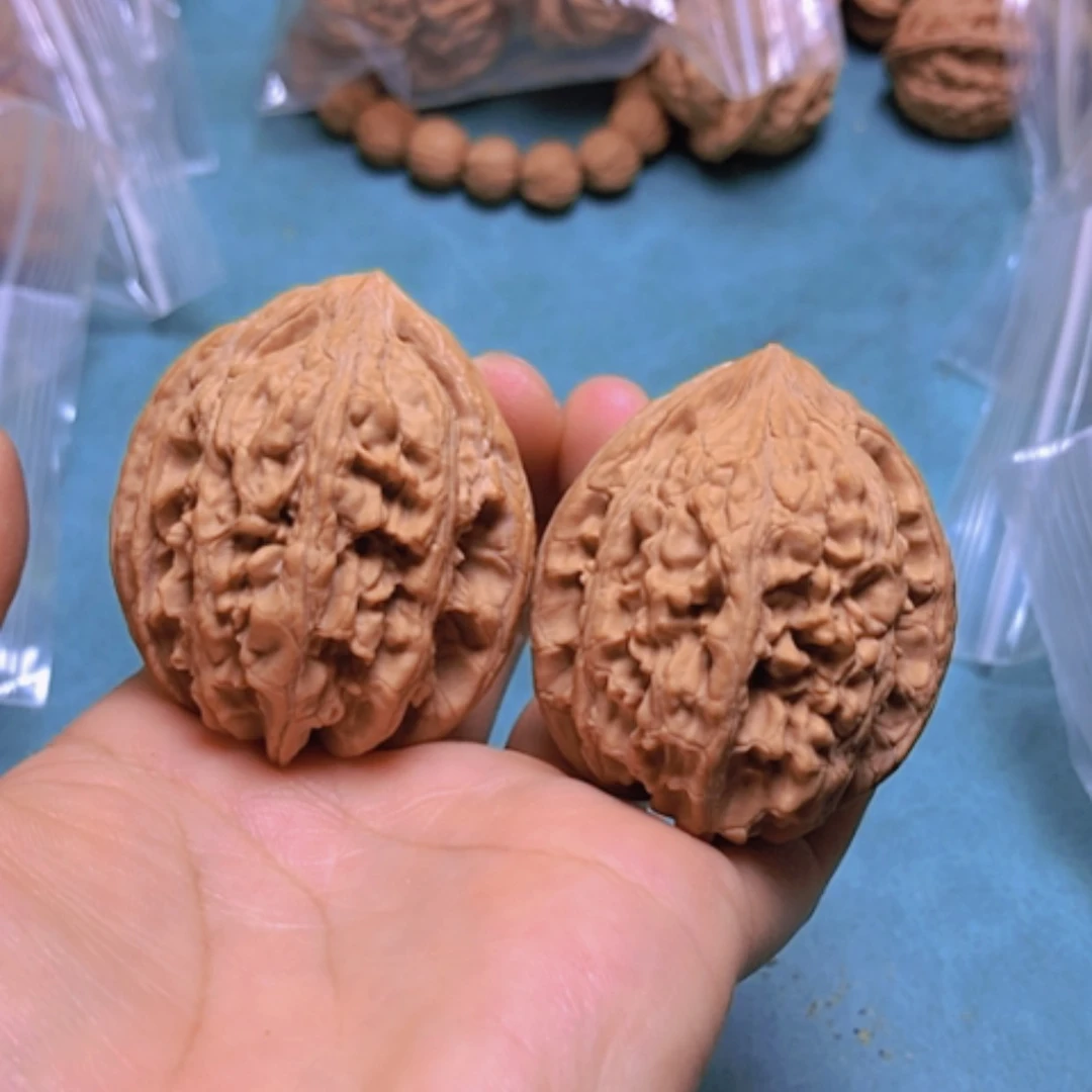 【闪购商品】核桃摆件41大沽石有修