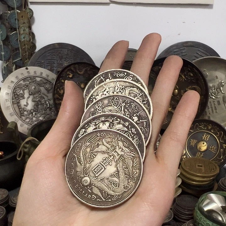红***舞金属复古工艺品龙洋