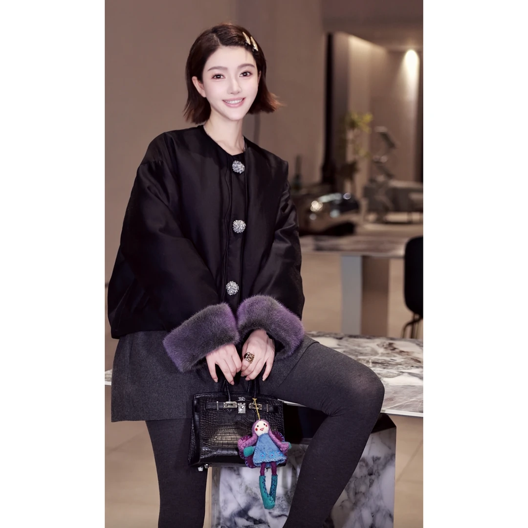 39-【银海生花】宝儿家含幂BH29025410XQ丝麻水貂毛山茶花鹅绒服