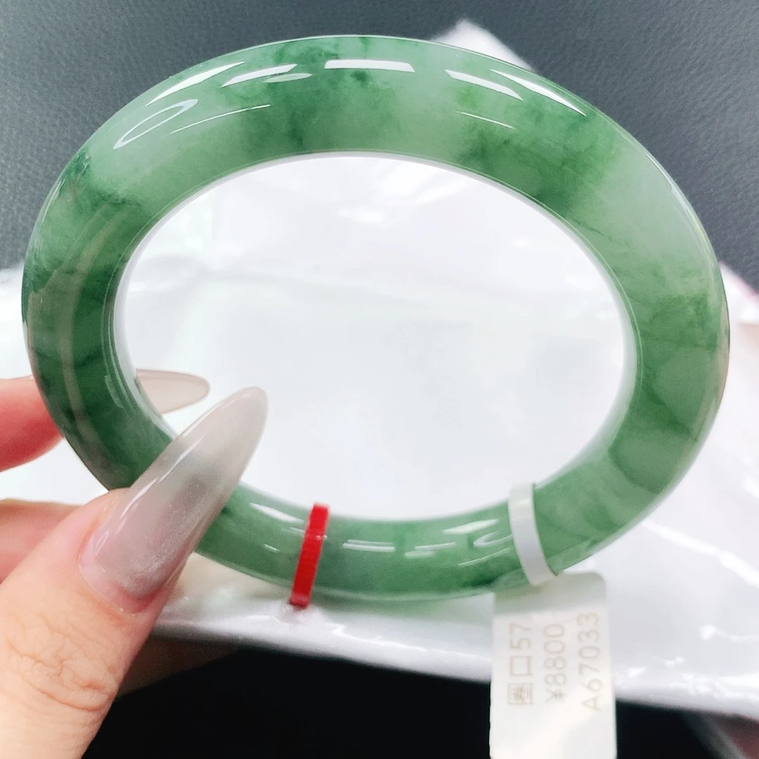 翡翠手镯未镶嵌57圈