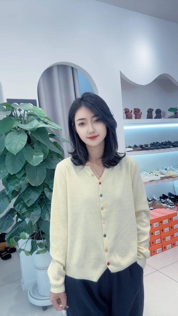 飞儿家福利针织上衣