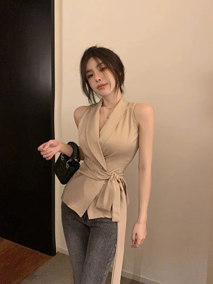 上衣气质性感夏季小众收腰挂脖设计感显瘦时尚不规则法式修身露肩