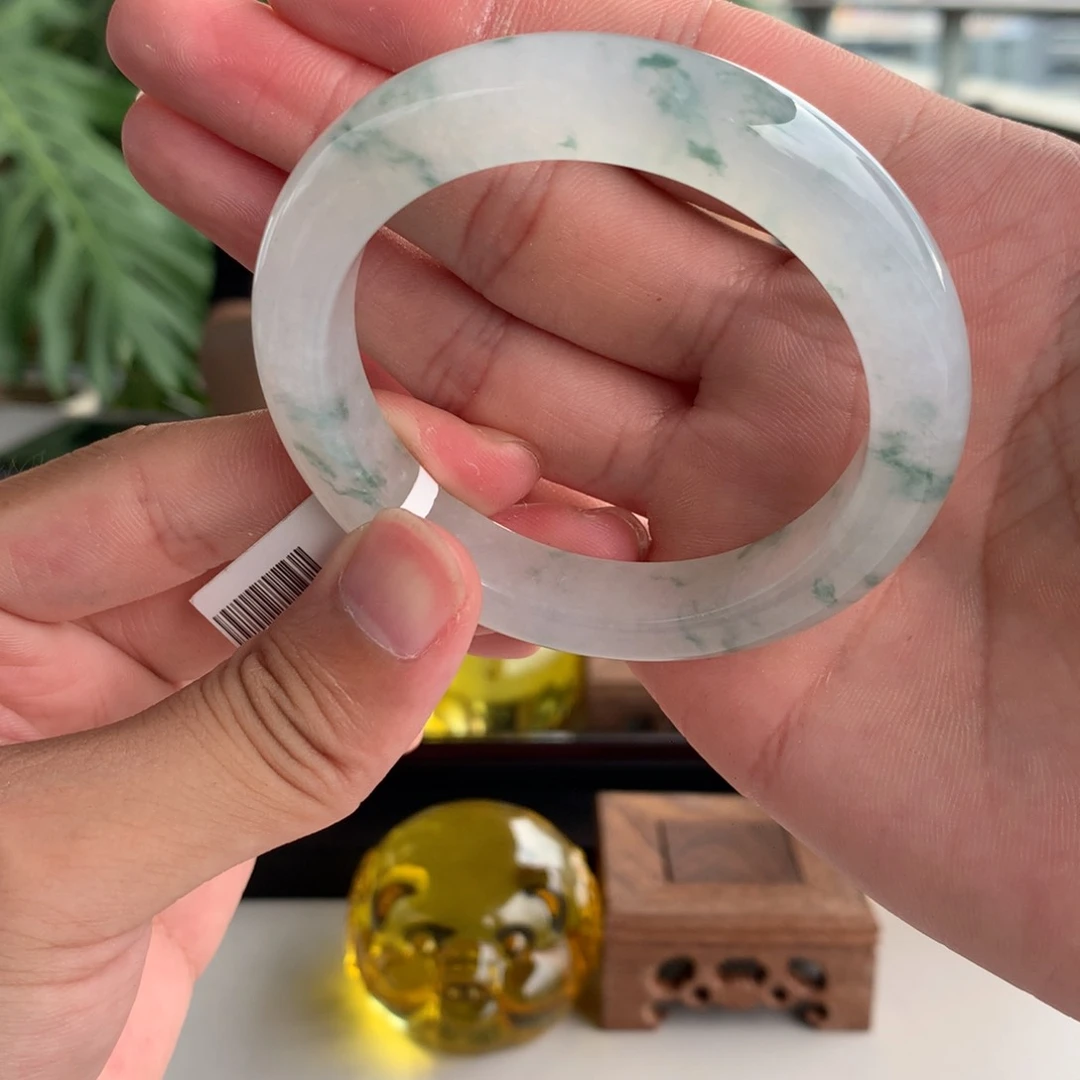 翡翠手镯未镶嵌C位55