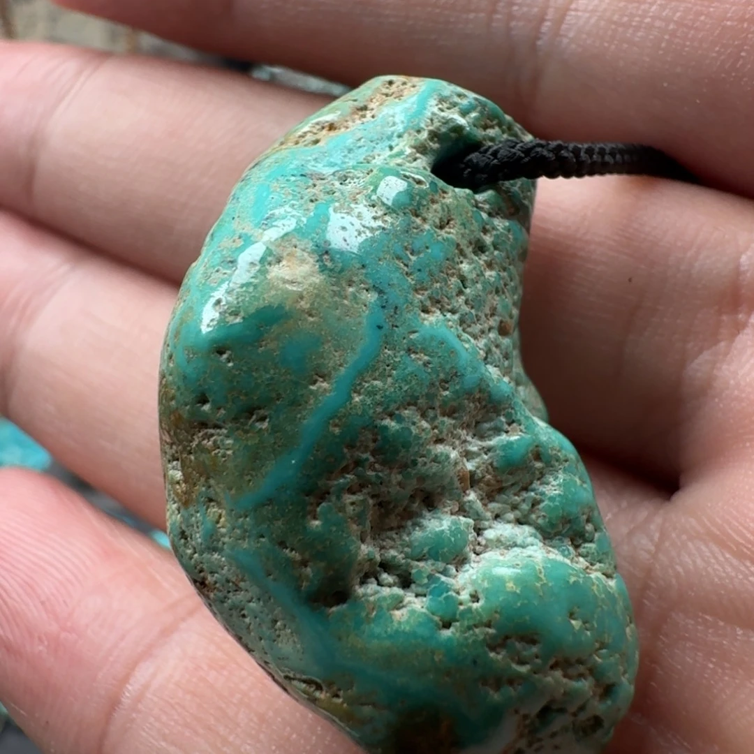 未镶嵌绿松石珠宝奇石