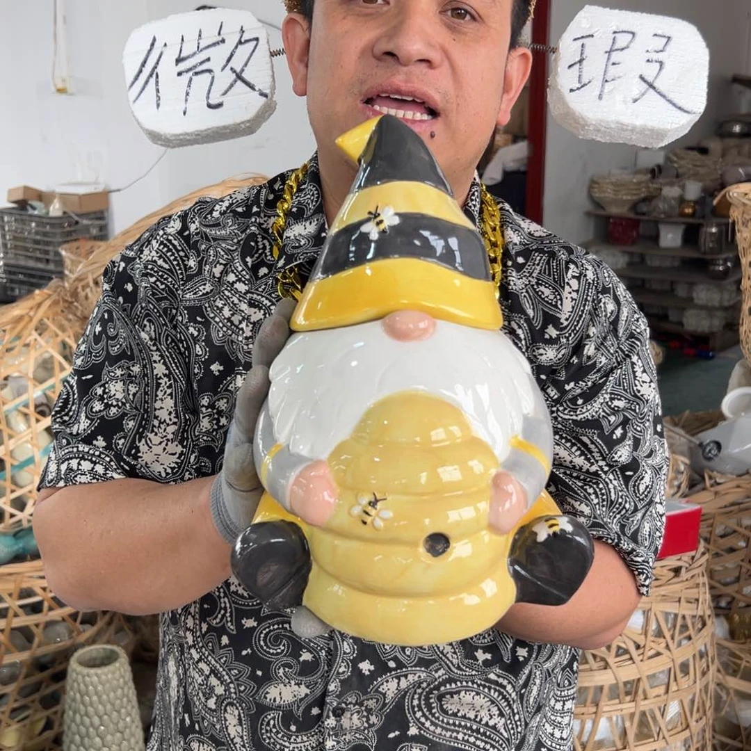 摆件91 号高中低温陶瓷瓶（部分微瑕）