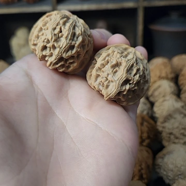 文玩核桃吊坠36苹果园