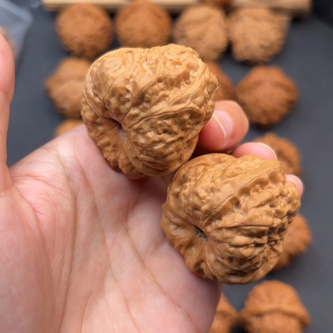 文玩核桃吊坠水晶蛙40肚45