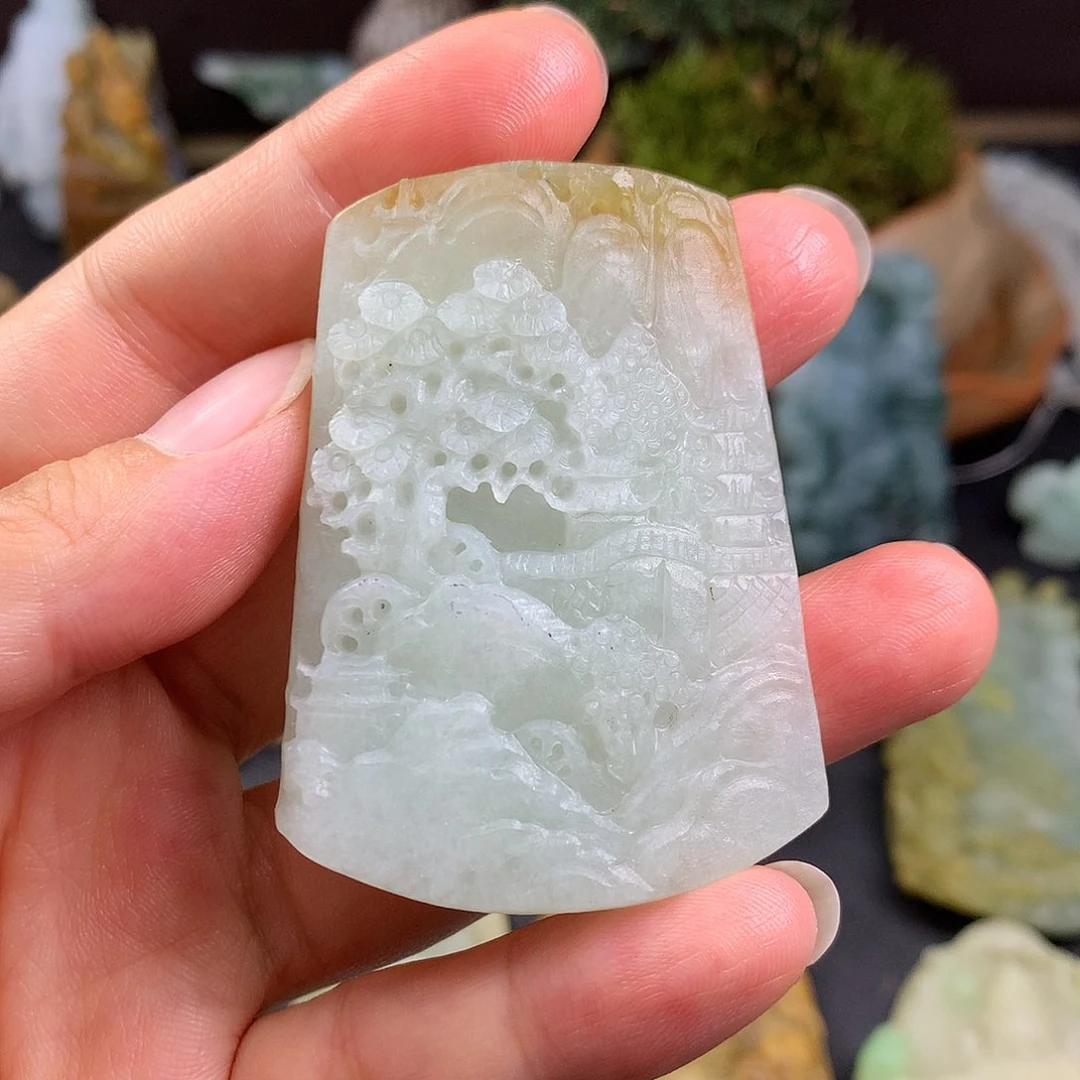 定制翡翠未镶嵌山水