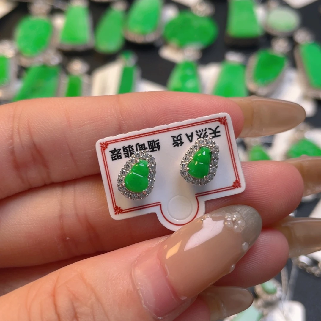 颈饰银S925镶嵌翡翠
