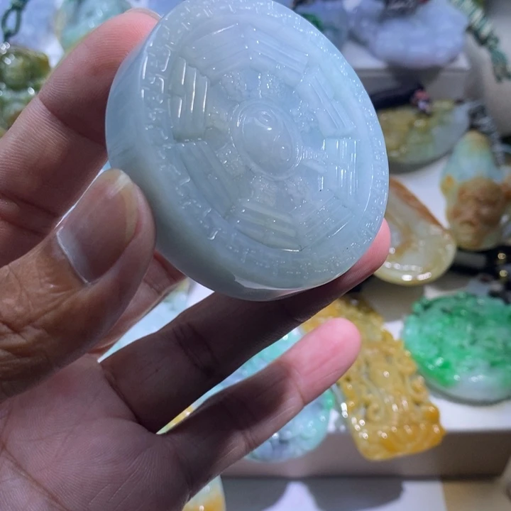 【闪购商品】翡翠未镶嵌颈饰11111111111