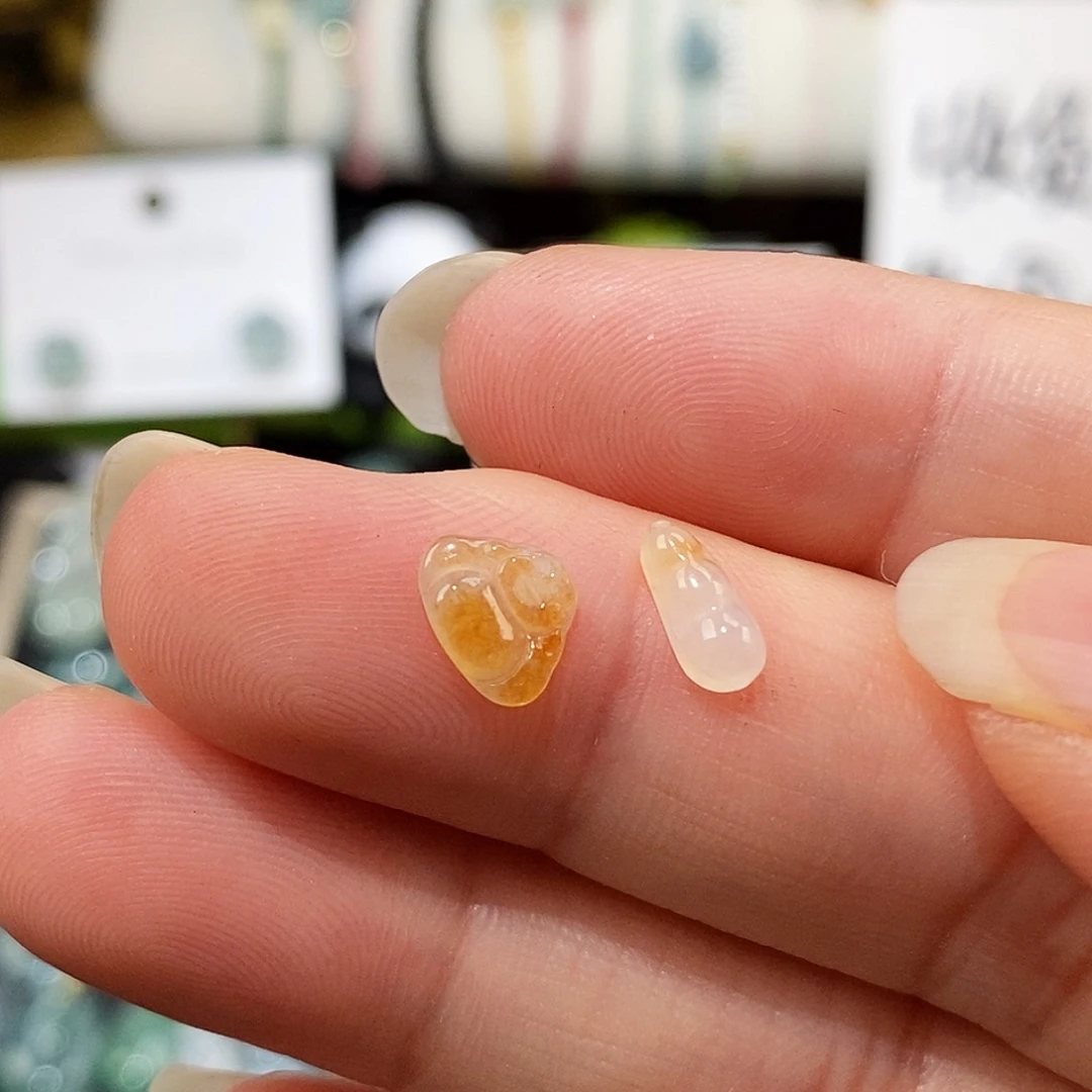 翡翠未镶嵌颈饰冰种小豆子小佛公