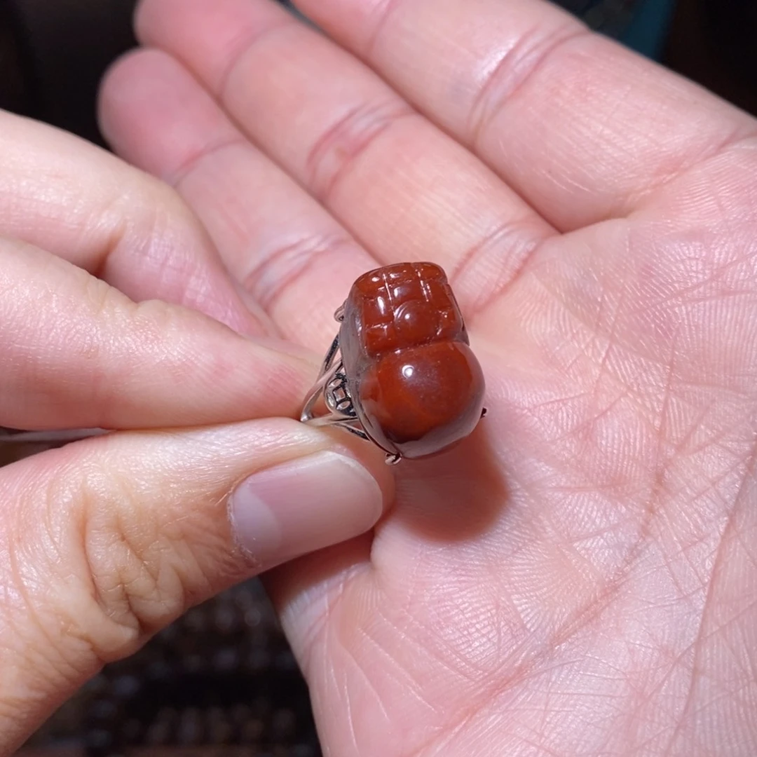 水晶戒指未镶嵌红极光貔貅