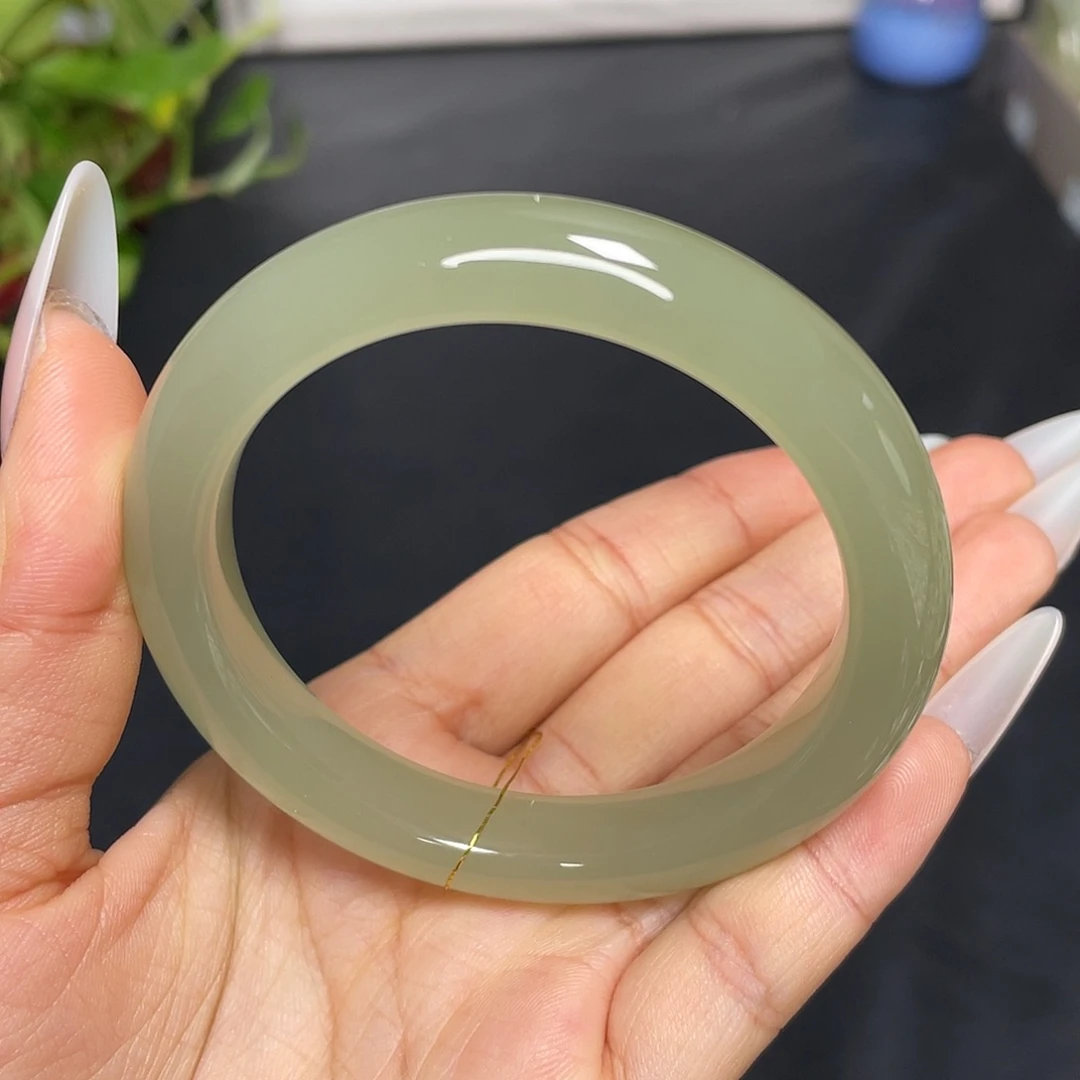 和田玉未镶嵌手镯冰晴水！55