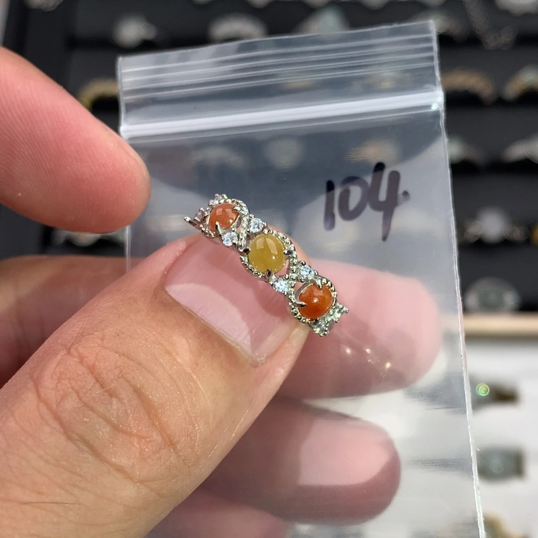 阿***钱翡翠未镶嵌戒圈104