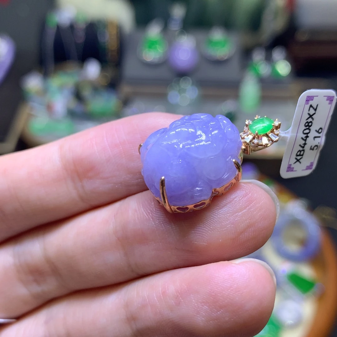 翡翠18K金镶嵌颈饰翡翠吊坠项链