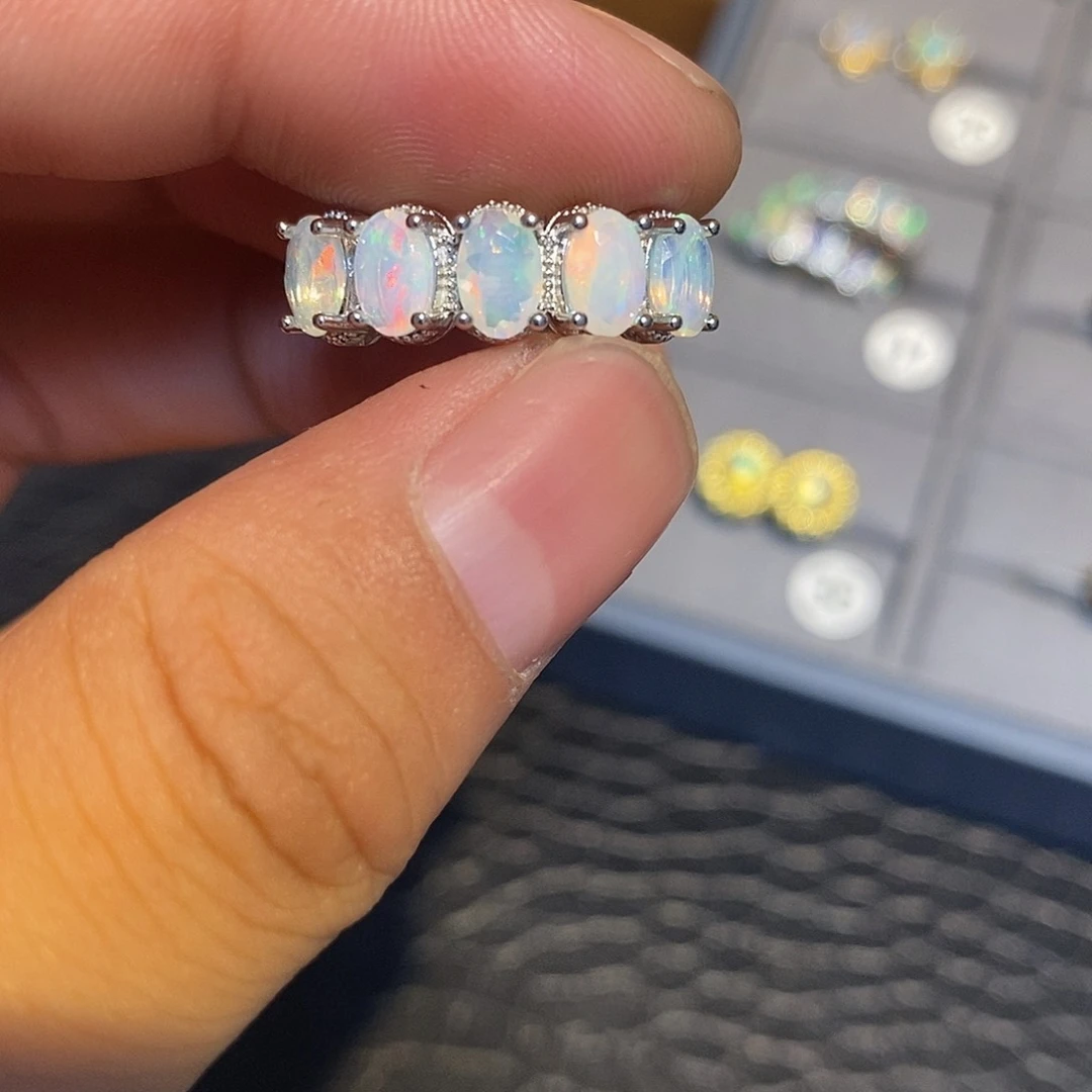 欧泊欧泊戒指银S925镶嵌