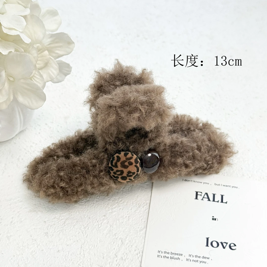 BAOSHATI/宝莎缇F-651秋冬毛绒纽扣百搭简约抓夹13CM