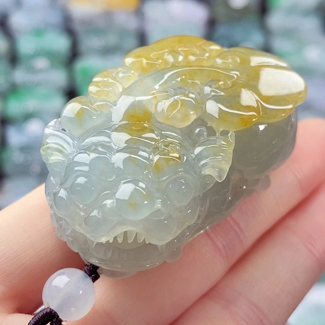 颈饰未镶嵌翡翠天然