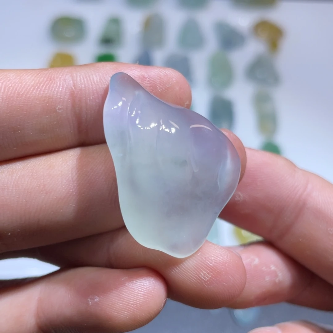 颈饰未镶嵌翡翠晴底随形银杏叶