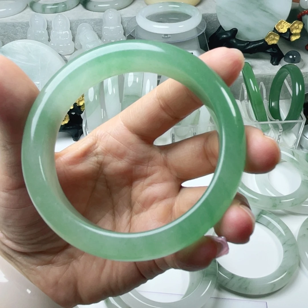 东陵石手镯未镶嵌枝**苏