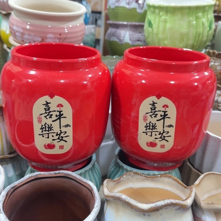 凑9块包邮，有孔，陶瓷花盆