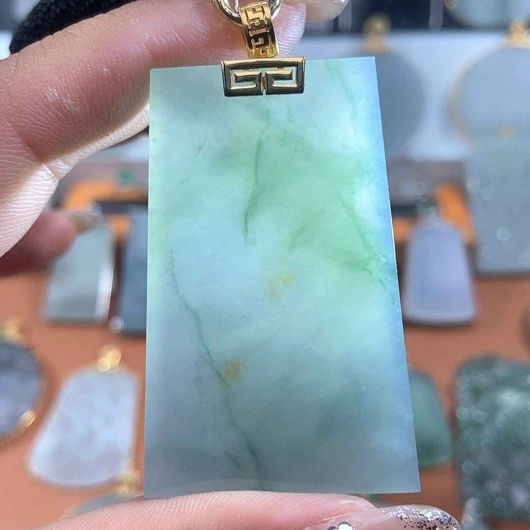 吊坠(不含链)18K金镶嵌翡翠