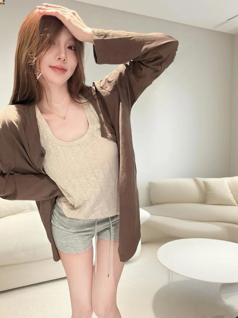 LINQI【温柔早秋】薄款慵懒开衫外套打底大版背心吊带灰短裤三件套