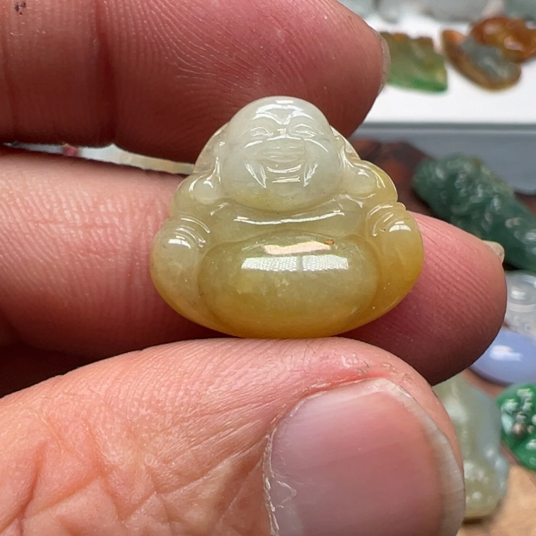 翡翠未镶嵌颈饰翡翠首饰