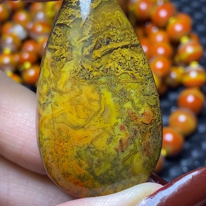 玛瑙/玉髓颈饰未镶嵌