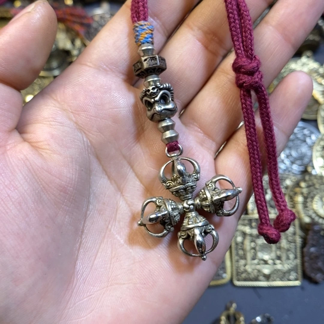 藏式十字金刚杵牌子