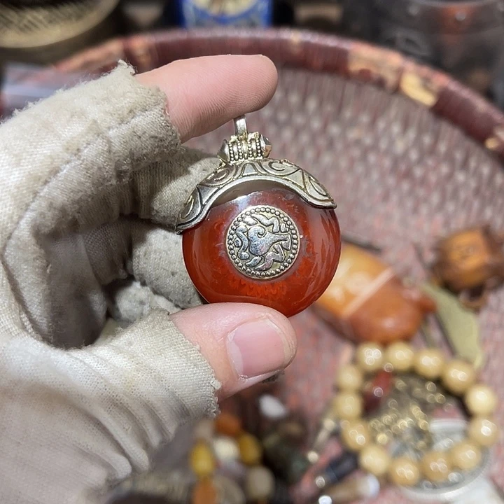 恋***媚陶我也不知道我在想什么