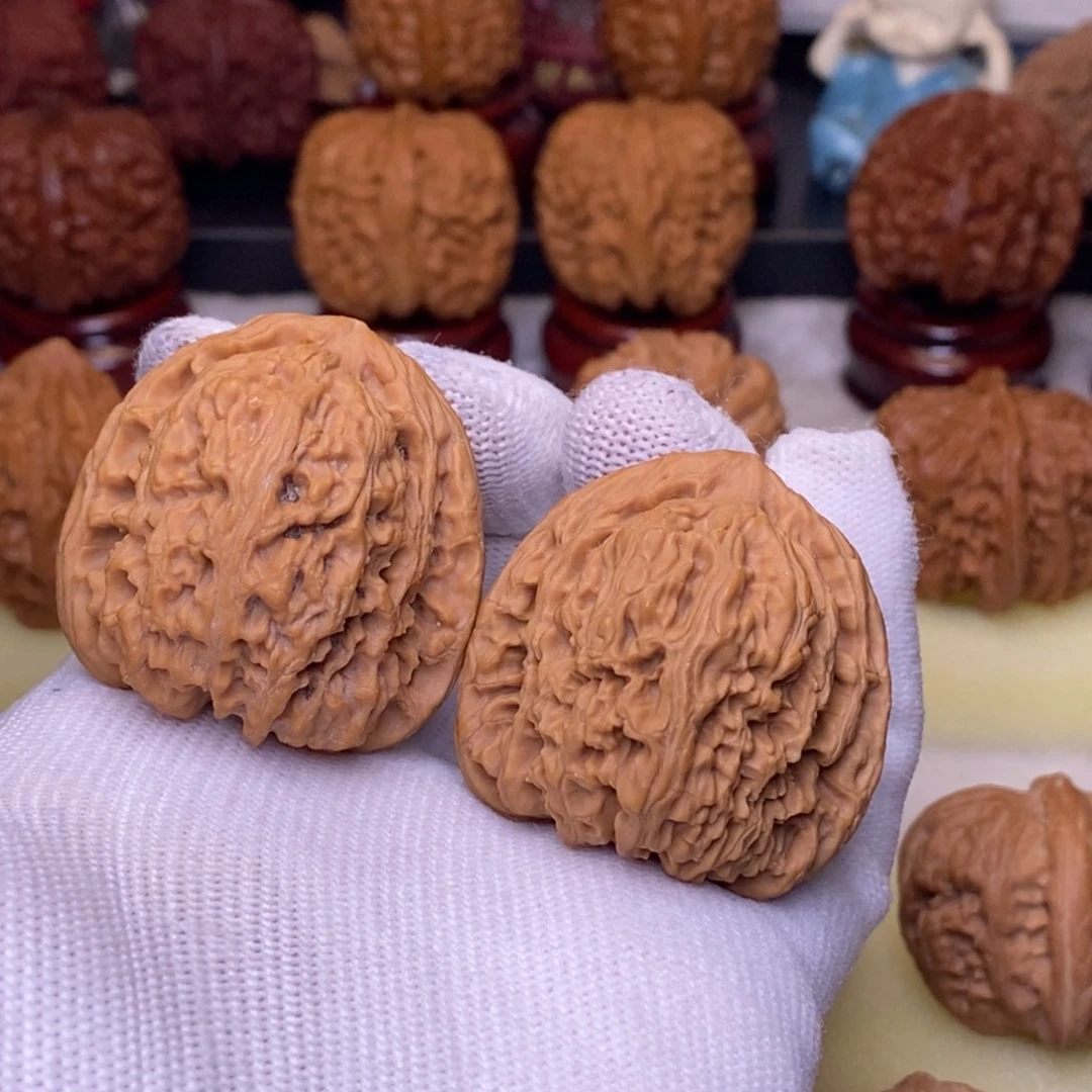 9***户文玩核桃吊坠39 涿鹿老树南疆石 正品