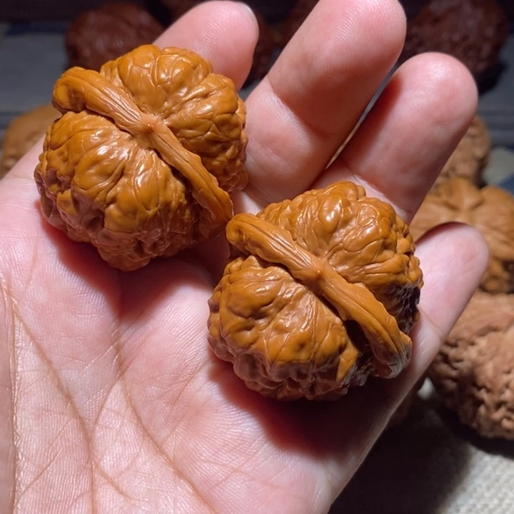 宁***泊吊坠文玩核桃核桃