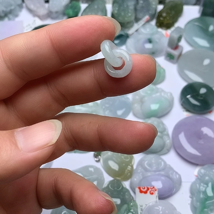 翡翠未镶嵌颈饰天然翡翠