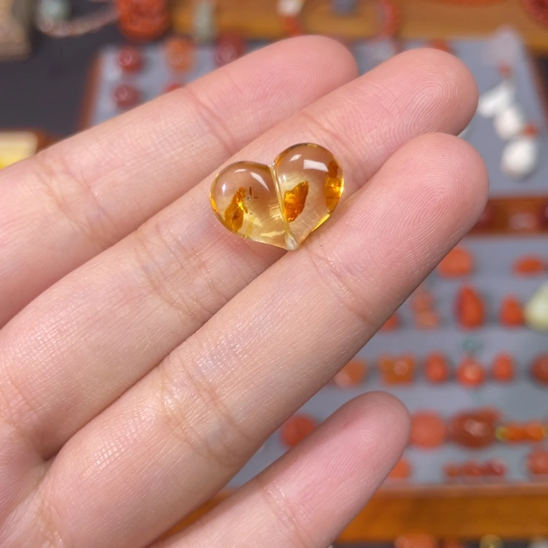 琥珀未镶嵌裸石花珀屁桃心卡16