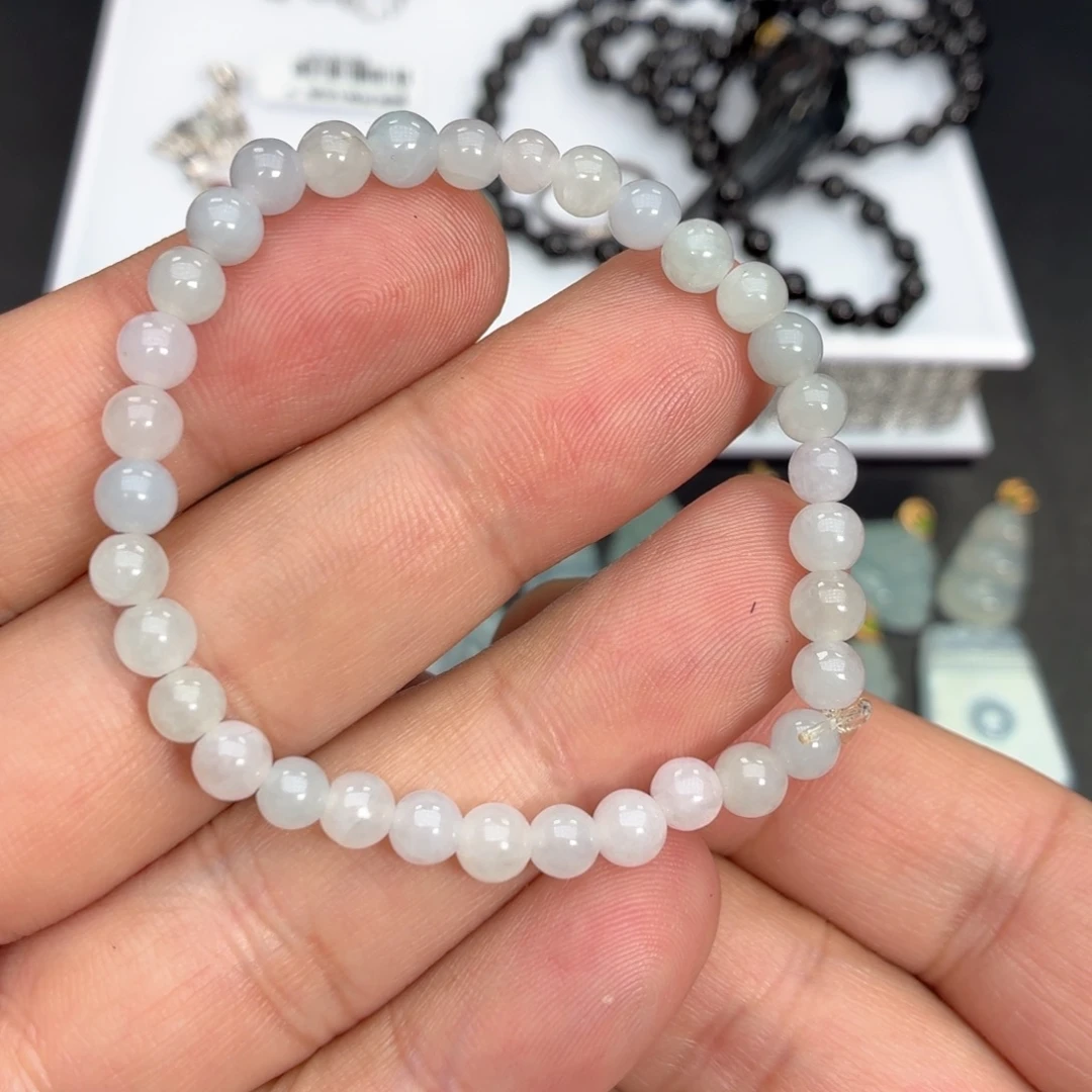 翡翠未镶嵌颈饰手串