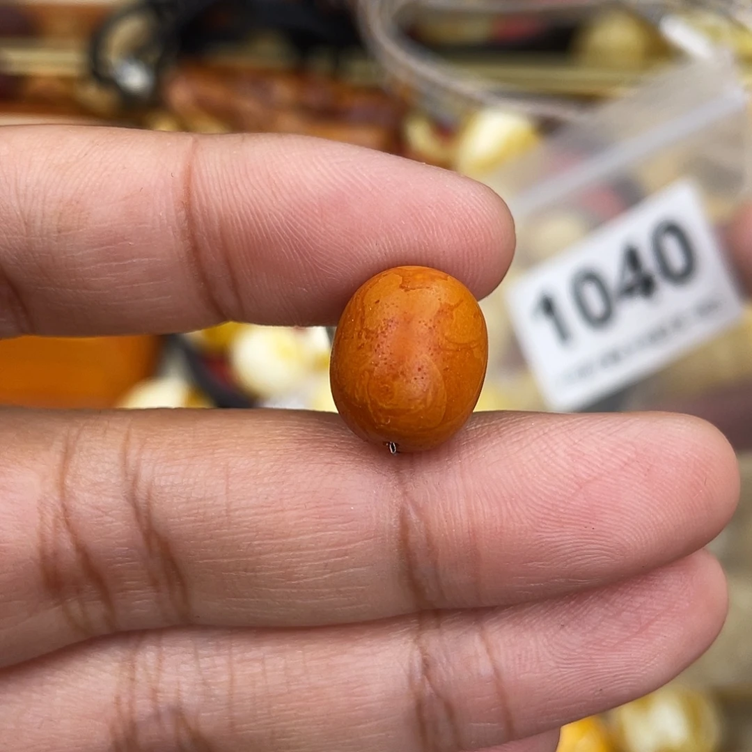 蜜蜡未镶嵌珠宝奇石12x14