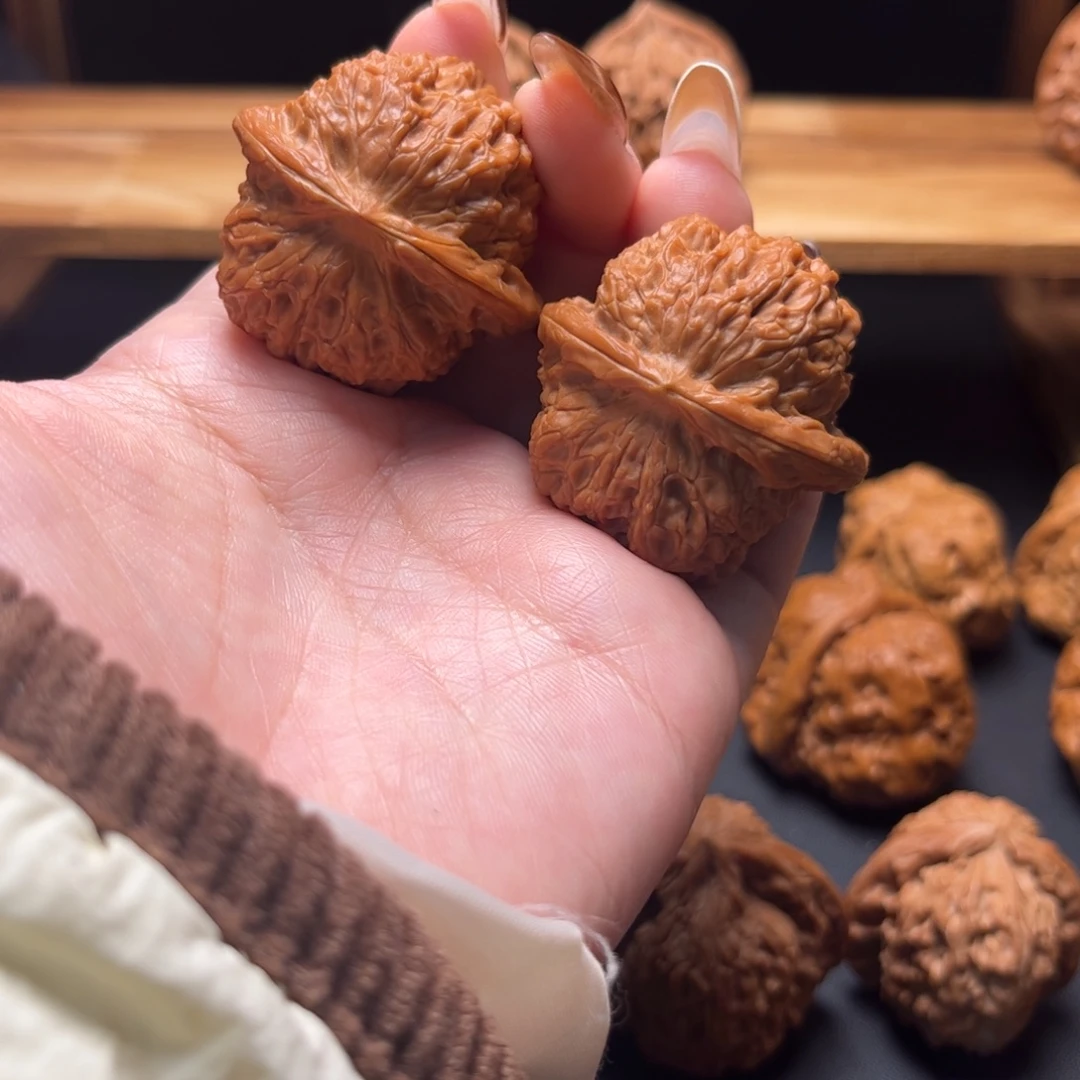 吊坠文玩核桃血麒麟39修打底