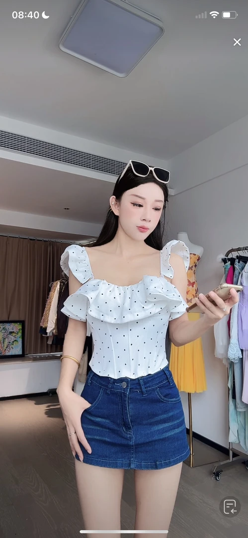 法式修身鱼骨吊带背心女洋气波点纯欲风露肩上衣一字肩