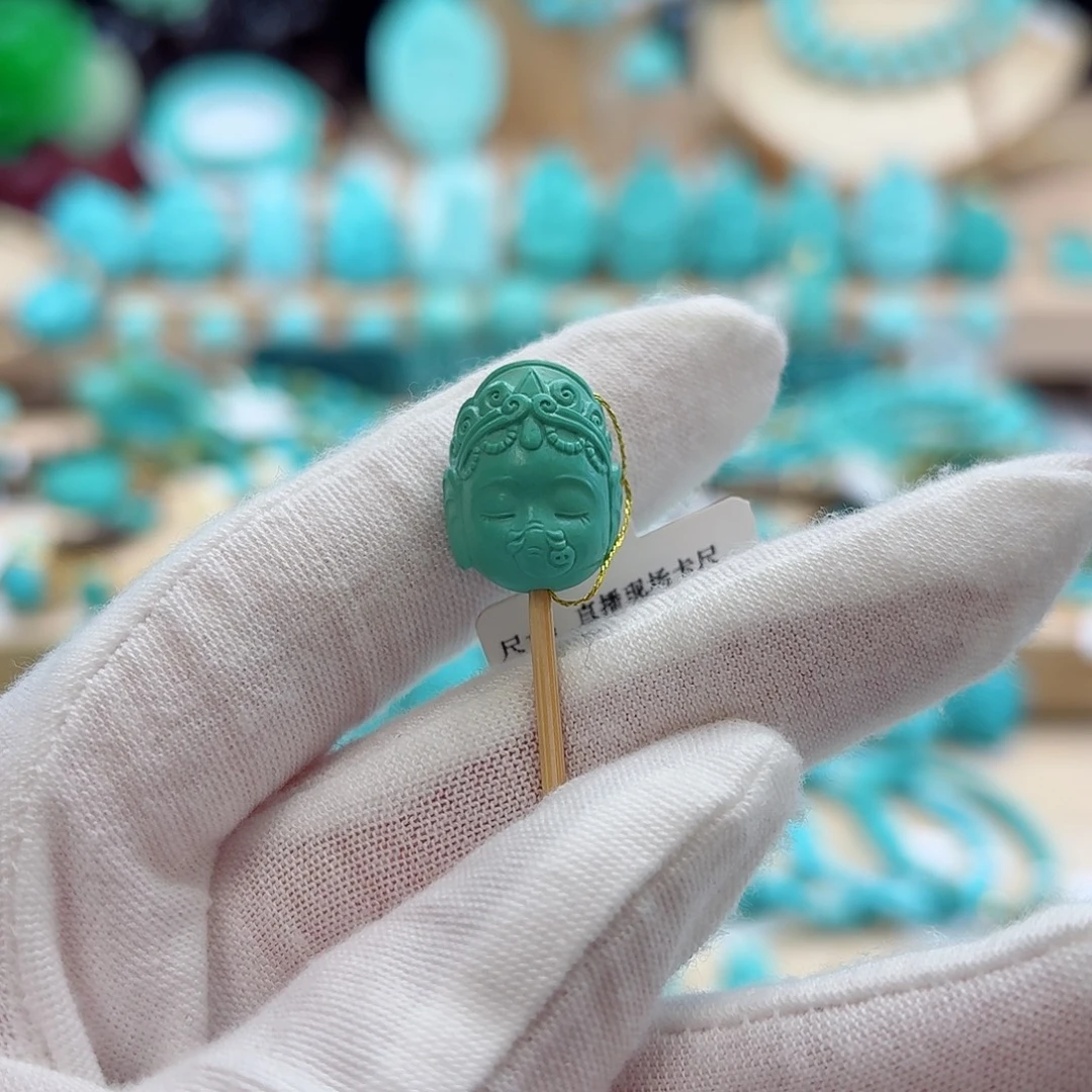 绿松石未镶嵌珠宝奇石