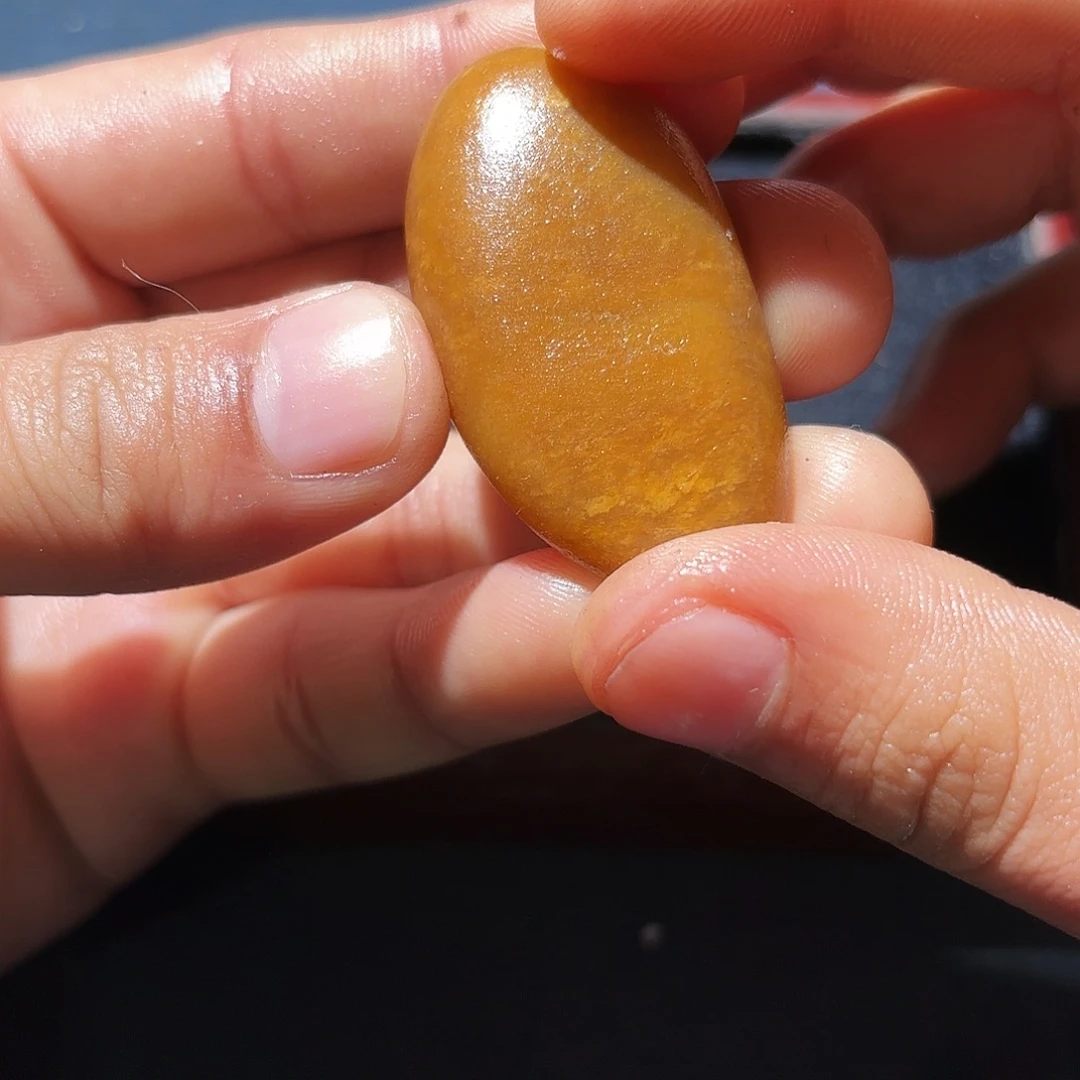 和田玉（糖玉）未镶嵌挂件