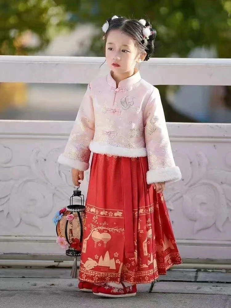 081粉色上衣马面裙套装裙