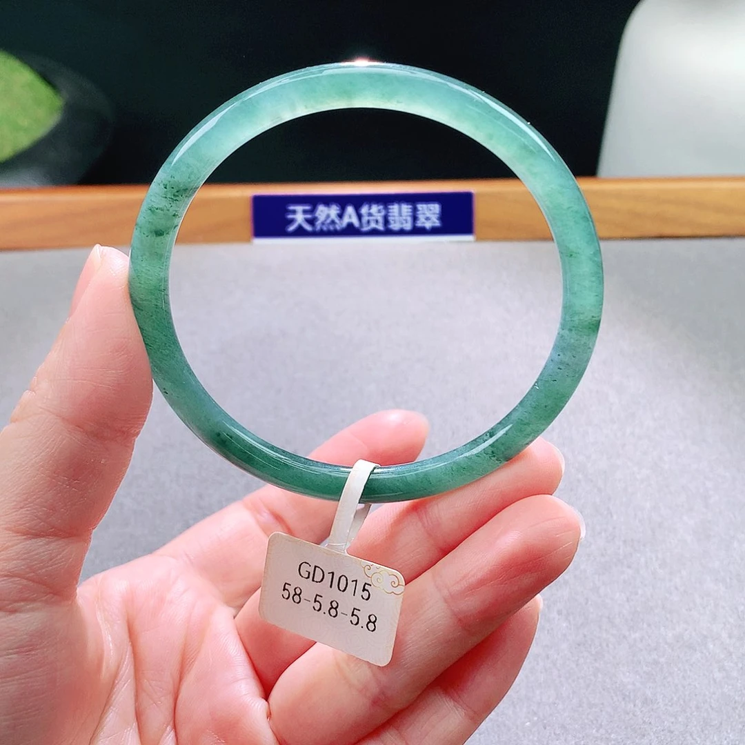 未镶嵌手镯翡翠天然翡翠手镯a货