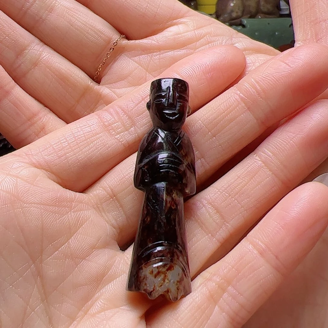 和田玉挂件未镶嵌笑***。