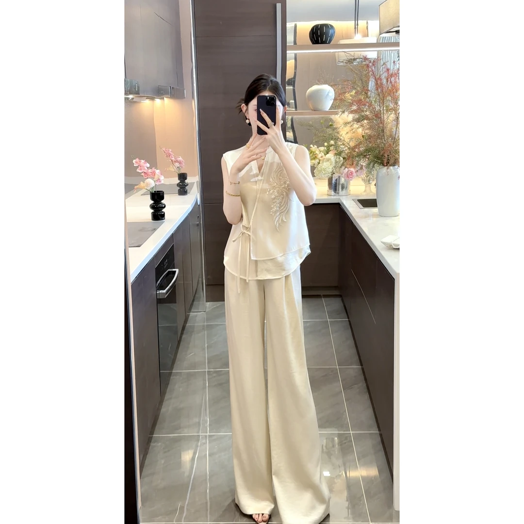 【千寻严选】夏季时尚气质百搭洋气减龄显瘦轻奢小众上衣JJC5SY2543